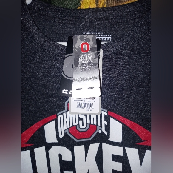 Ohio State Buckeyes Football Tshirt Mens Size XL *NWT* - Picture 3 of 4